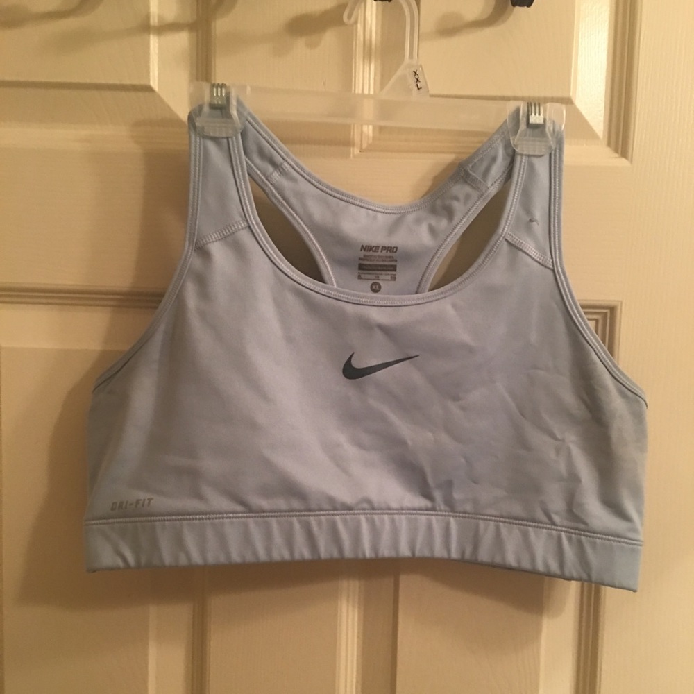 Nike Dry-fit sports bra